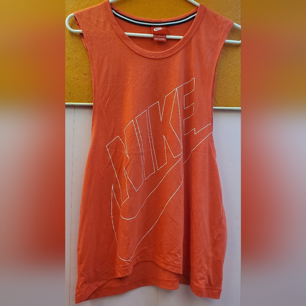 Nike Sleeveless red tank top
